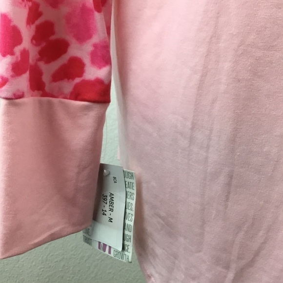 LULAROE NWT Fight Pink Hooded Pullover Long Sleeve Top Size Medium - Picture 4 of 8